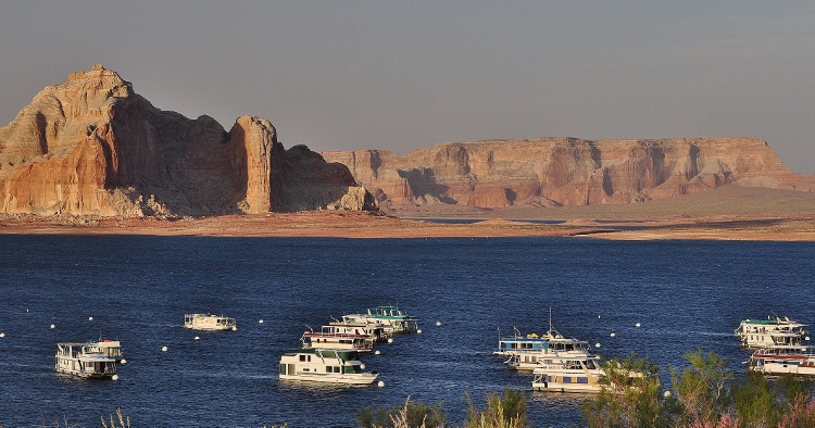 Lake Powell shoreline